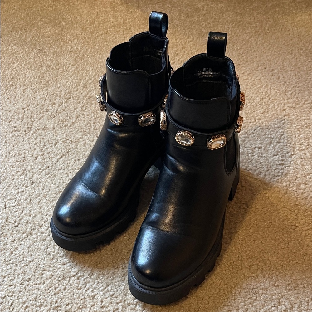 Elegant Black Ankle Boots with Crystal Embellishments